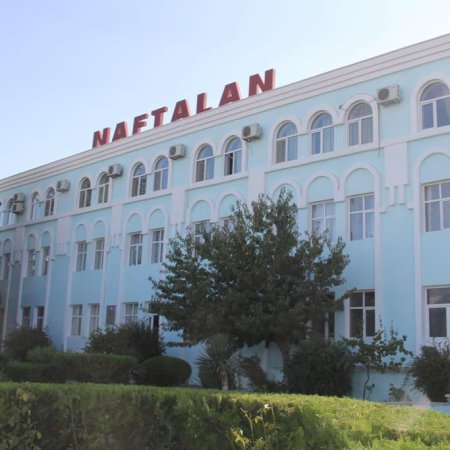 Müalicəvi xassəsinə görə dünyada yeganə olan Naftalan nefti