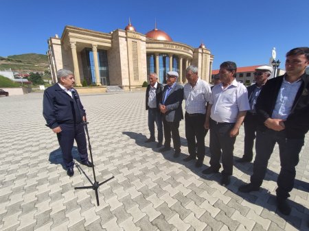 20 iyun Qaz təsərrüfatı işçilərinin peşə bayramı günüdür