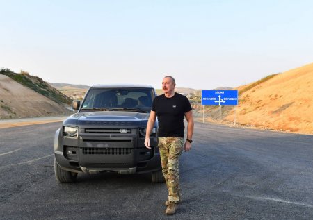 Prezident İlham Əliyev Ağdam-Füzuli avtomobil yolunun tikintisi ilə tanış olub VİDEO/FOTO
