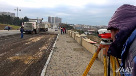 8 Noyabr prospektinin bir hissəsində təmir işləri icra olunur VİDEO/FOTO