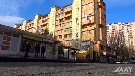 Nizami rayonunda Elşən Süleymanov küçəsinin bir hissəsi təmir olunur VİDEO/FOTO