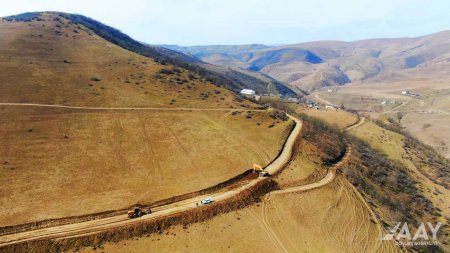 Yardımlıda 23.5 km uzunluğa malik avtomobil yollarının əsaslı təmirinə başlanılıb  VİDEO/FOTO