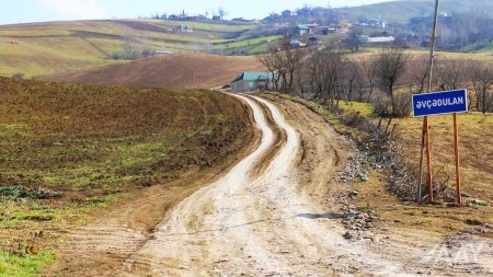 Yardımlıda 23.5 km uzunluğa malik avtomobil yollarının əsaslı təmirinə başlanılıb  VİDEO/FOTO