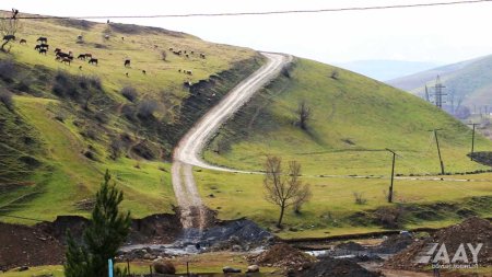 Yardımlıda 23.5 km uzunluğa malik avtomobil yollarının əsaslı təmirinə başlanılıb  VİDEO/FOTO