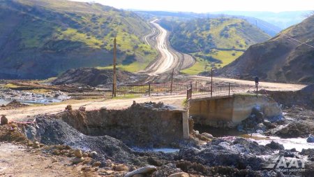 Yardımlıda 23.5 km uzunluğa malik avtomobil yollarının əsaslı təmirinə başlanılıb  VİDEO/FOTO