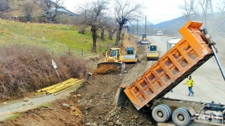 Suqovuşan-Sərsəng su anbarı-Qozlukörpü-Kəlbəcər avtomobil yolunun inşasına başlanılıb