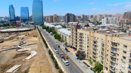 8 Noyabr prospektinin təmiri davam etdirilir VİDEO/FOTO